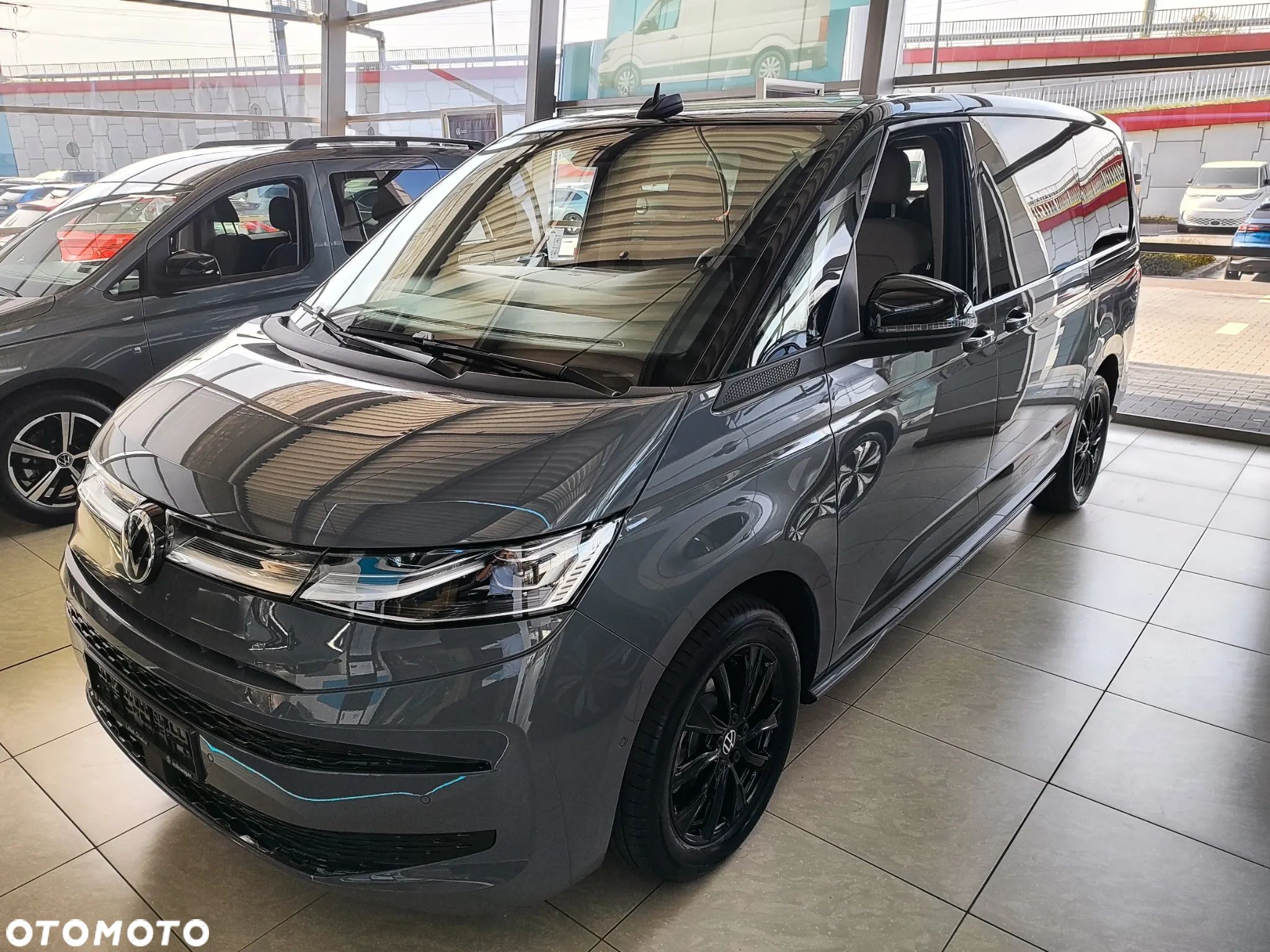 Volkswagen Multivan 2.0 TDI L2 Edition DSG - 1