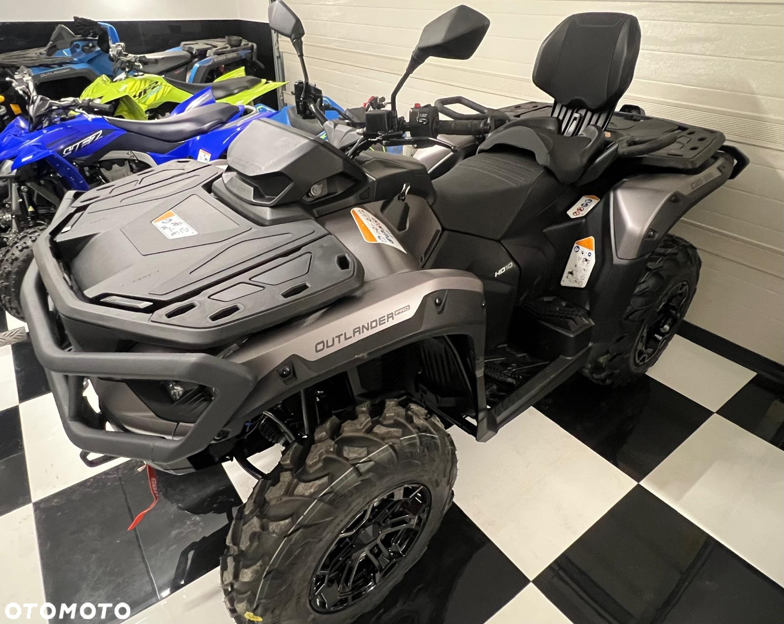 Can-Am Outlander - 2