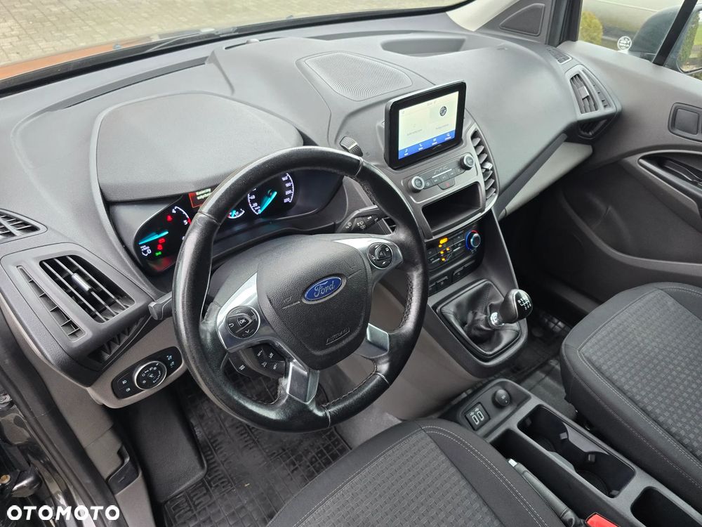 Ford Transit Connect - 8