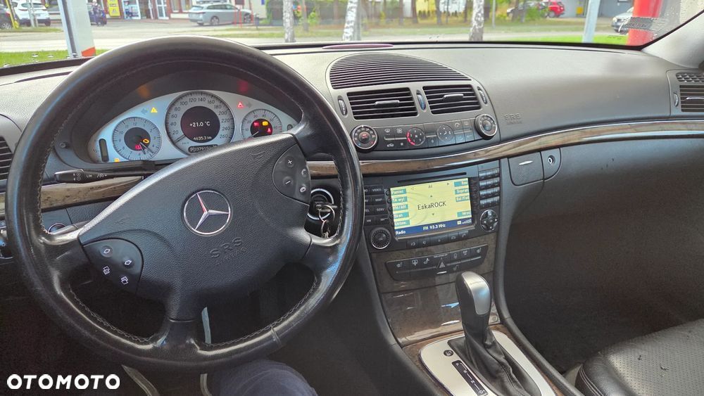 Mercedes-Benz Klasa E 320 T 4Matic Avantgarde - 5