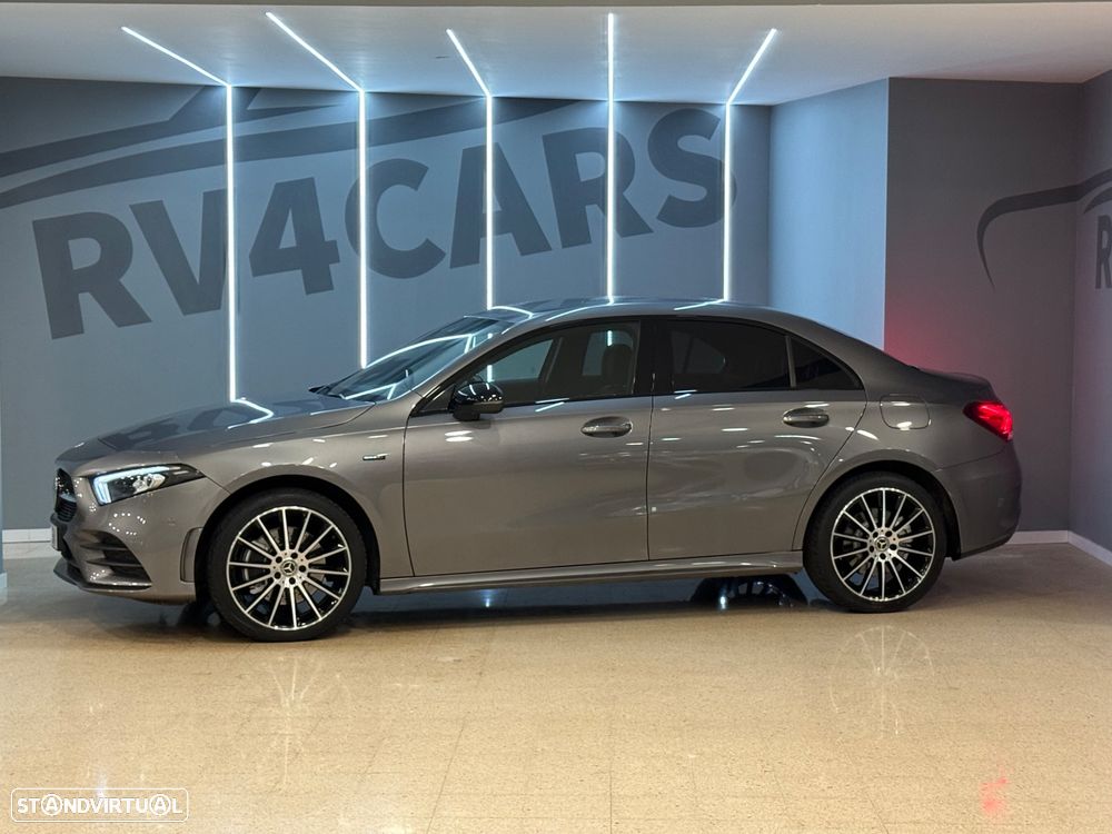 Mercedes-Benz A 250 Limousine e 8G-DCT AMG Line - 2