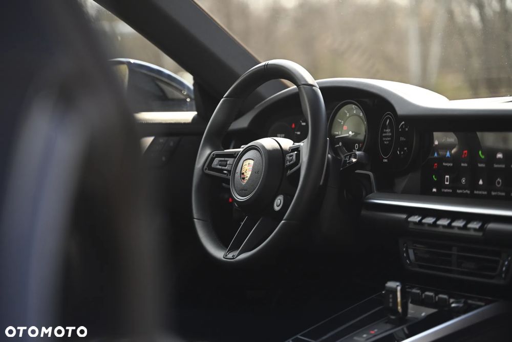 Porsche 911 Carrera S - 24