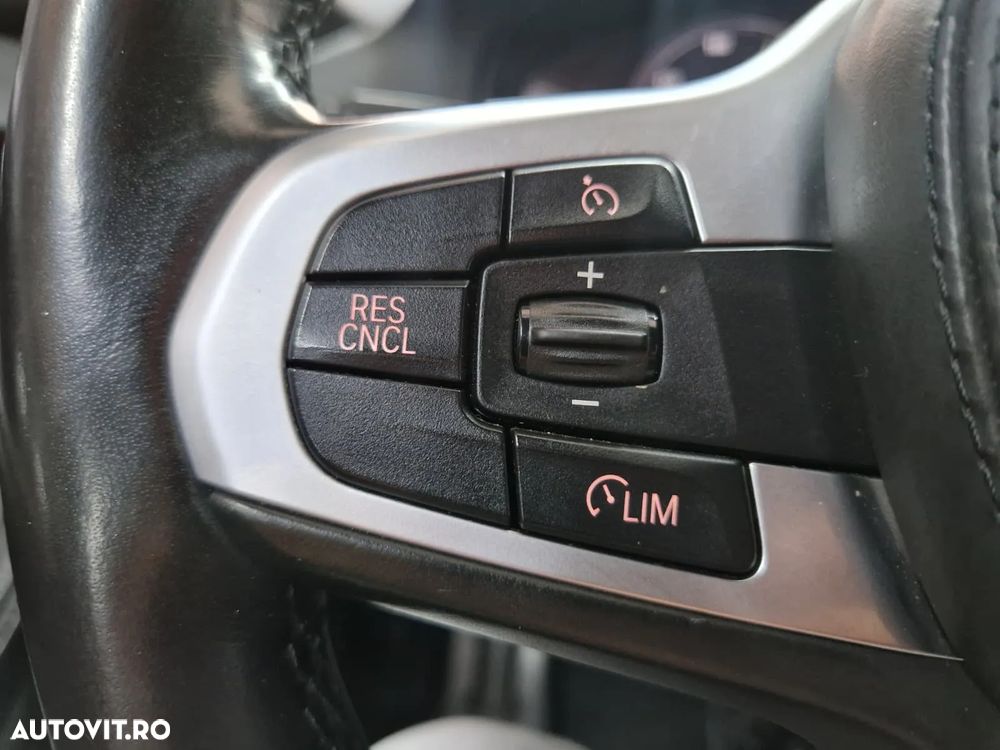 BMW Seria 5 520i Aut. M Sport Edition - 14