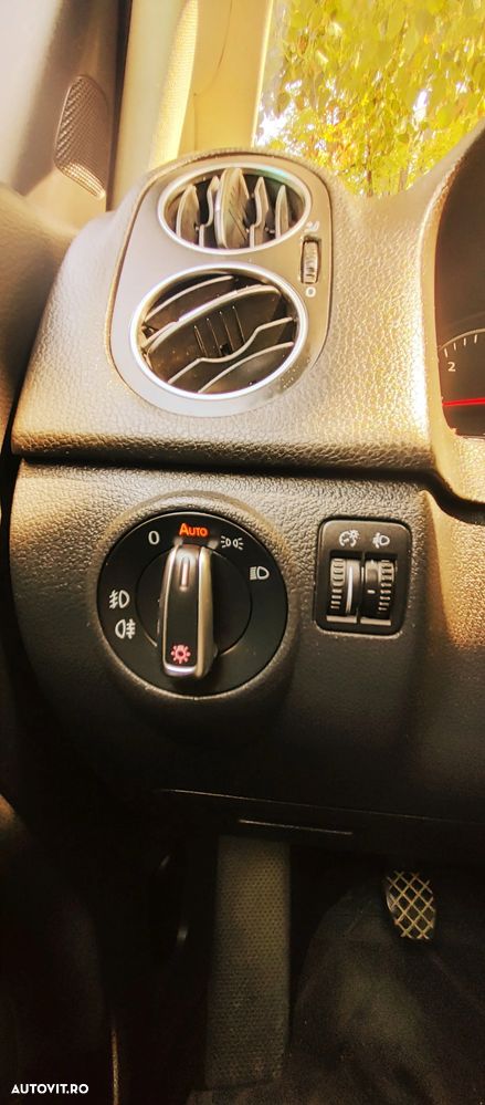 Volkswagen Golf Plus 1.6 TDI DPF Comfortline - 12