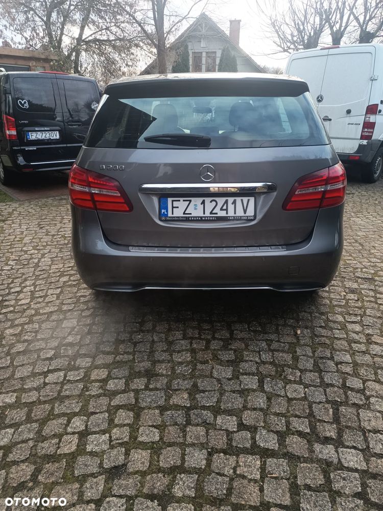Mercedes-Benz Klasa B 200 (BlueEFFICIENCY) 7G-DCT - 4