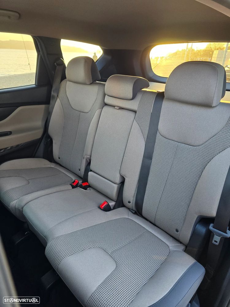 Hyundai Santa Fe - 13