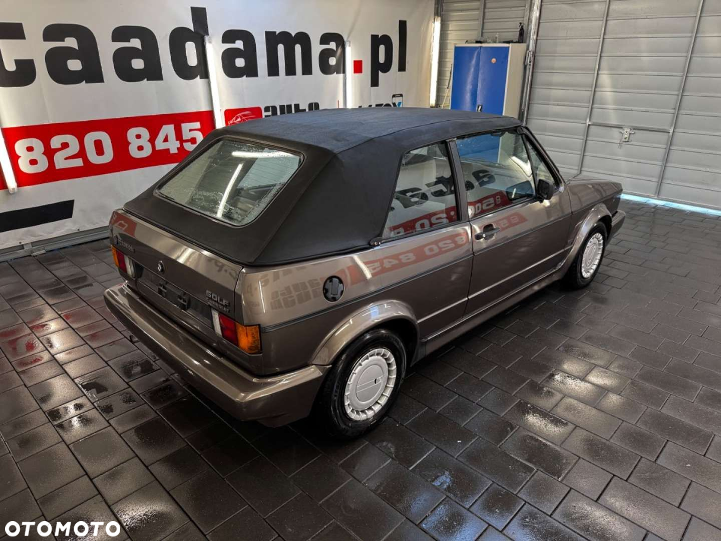 Volkswagen Golf - 11