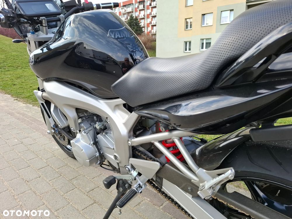 Yamaha FZ6 - 17