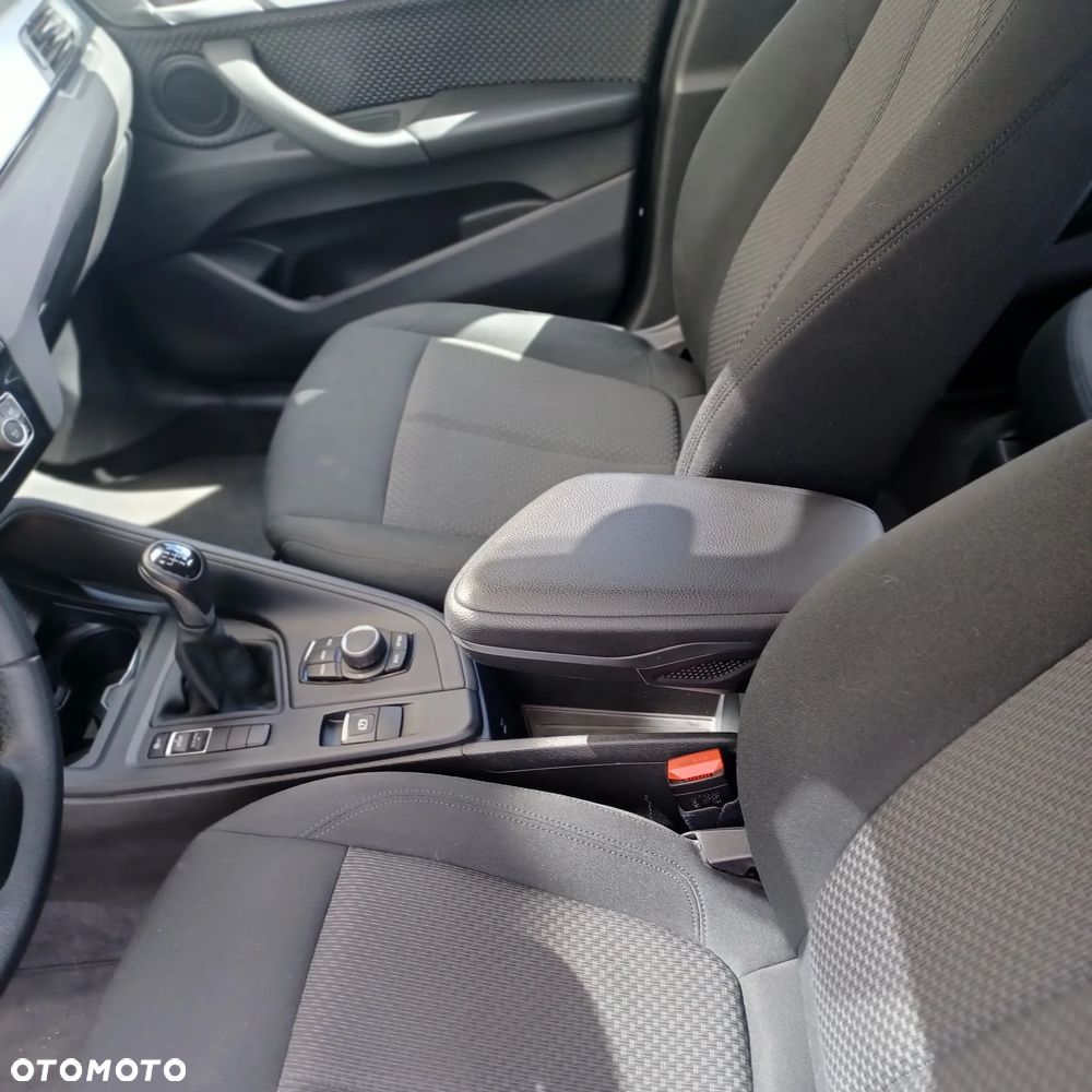 BMW X1 sDrive18d - 8