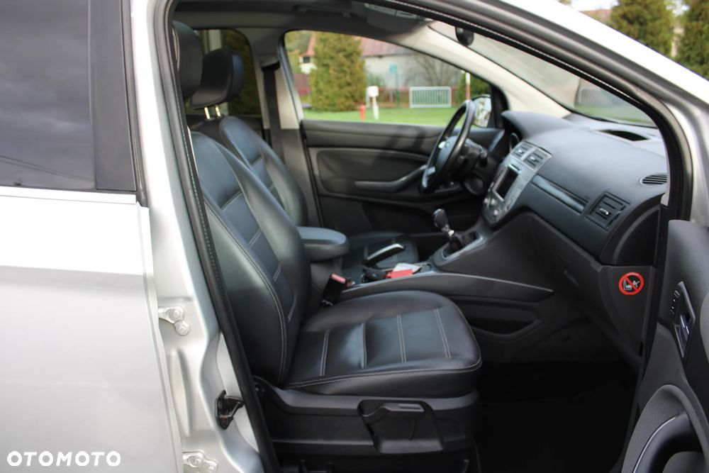 Ford Kuga 2.0 TDCi 4x4 Titanium - 22