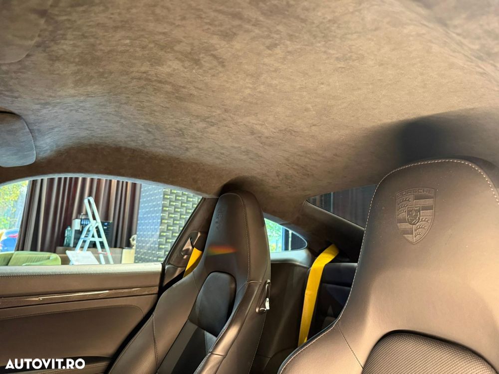 Porsche 911-TURBO-S - 20