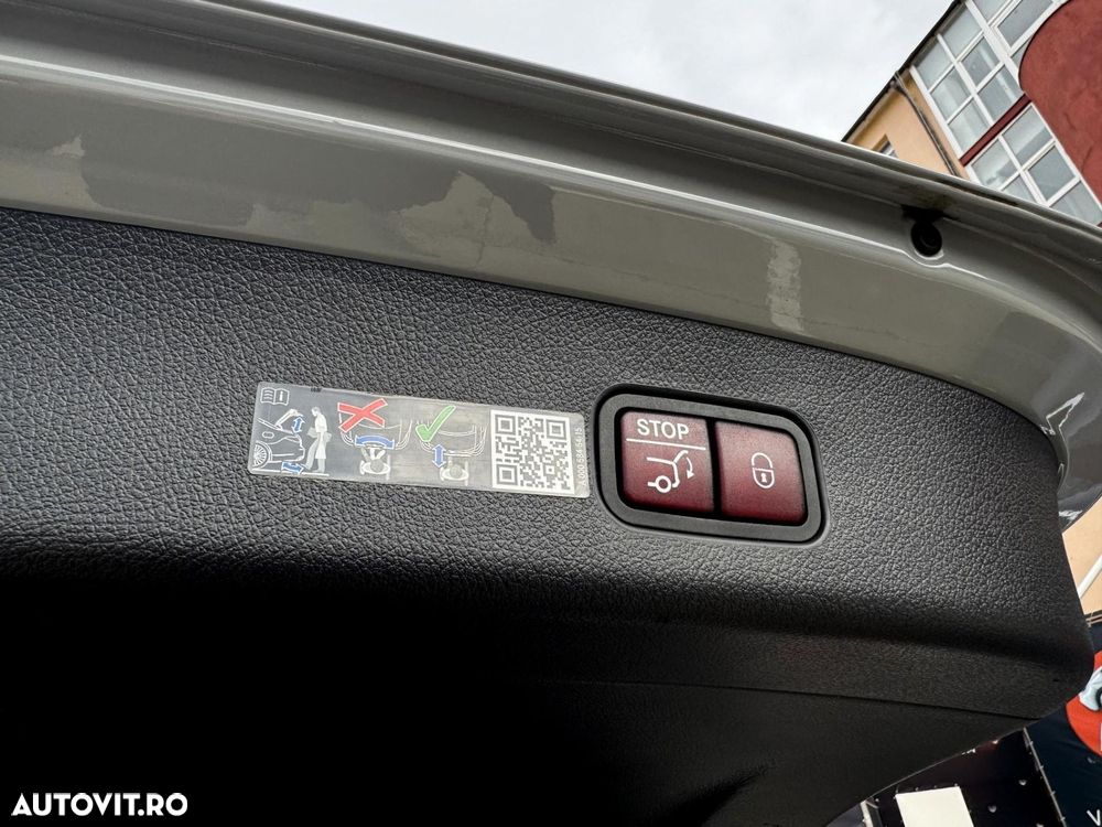 Mercedes-Benz GLC - 36