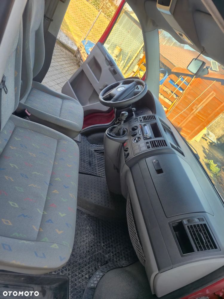 Volkswagen Transporter T5 - 4