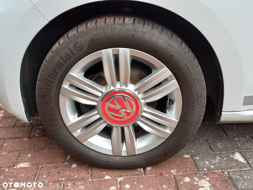 Volkswagen up! 1.0 Beats - 18