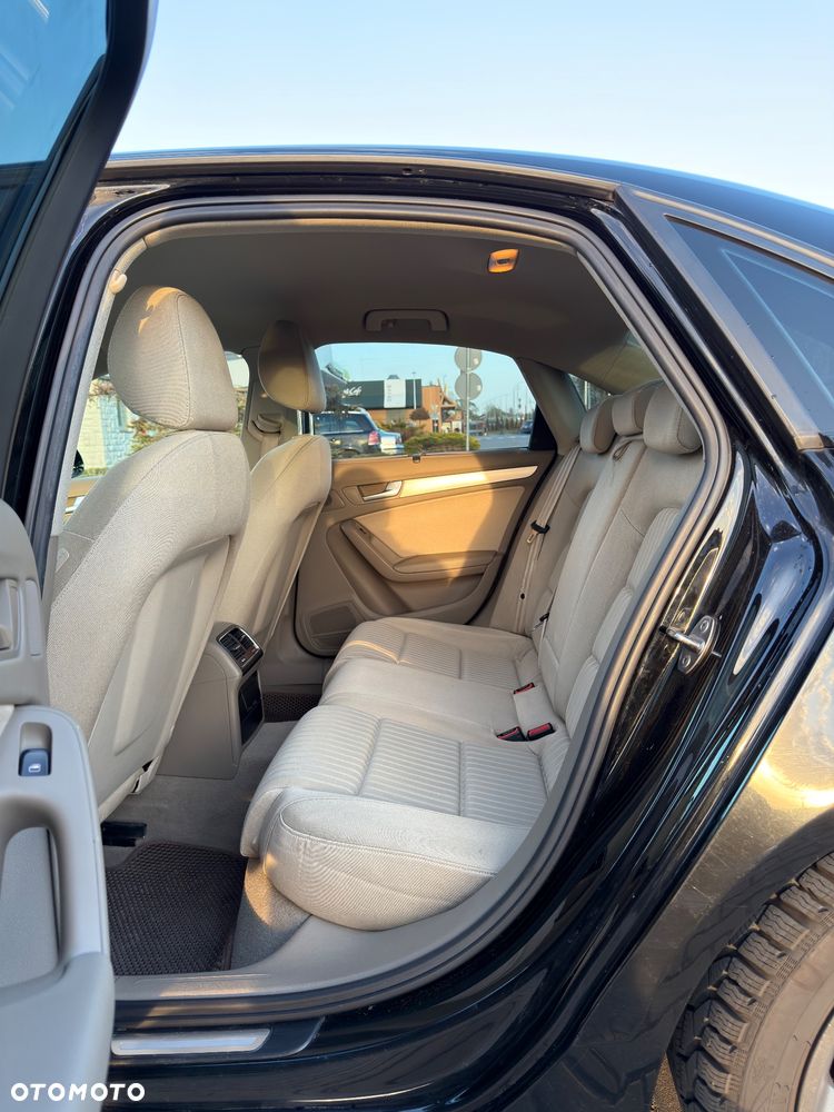 Audi A4 Limousine 2.0 TDI - 12