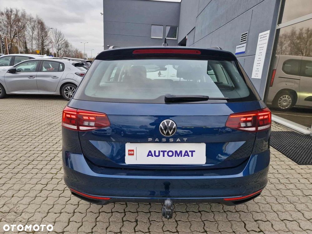 Volkswagen Passat Variant - 11