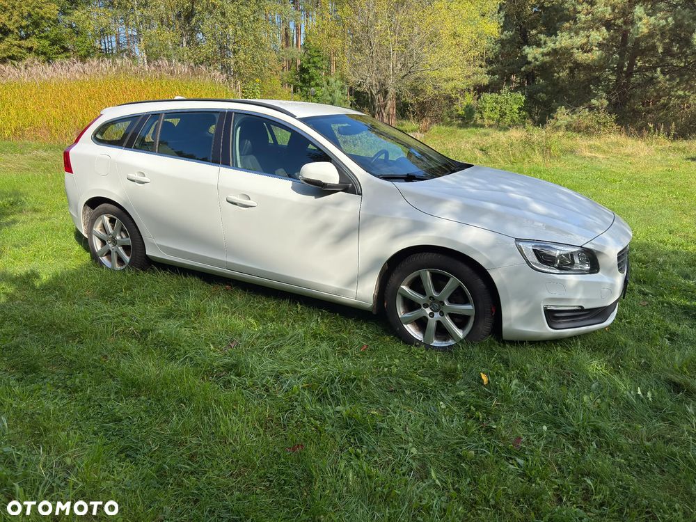 Volvo V60 D4 Drive-E Momentum - 5