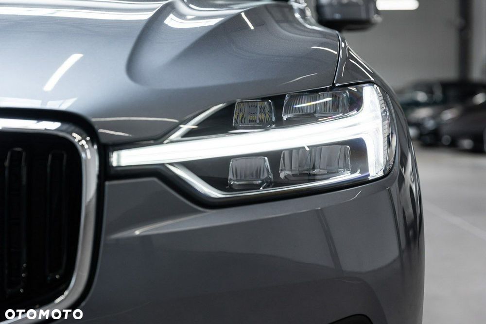 Volvo XC 60 B4 D AWD Geartronic Momentum - 15