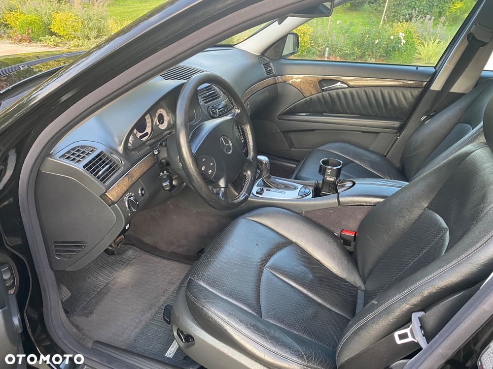 Mercedes-Benz Klasa E 320 T 4Matic Avantgarde - 10