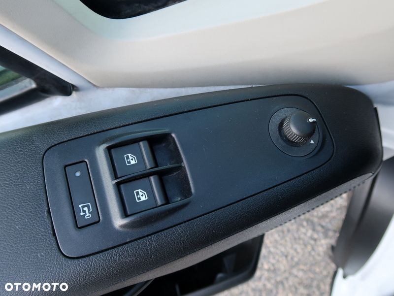 Fiat 2019 Ducato BRYGADÓWKA CARPOL 7 osób MAXI L4H2 180ps, SALON POLSKA , Tylko 112tyś km. Nawigacja, Pompowany fotel, tempomat, klimatronik, ŚLICZNY - 32