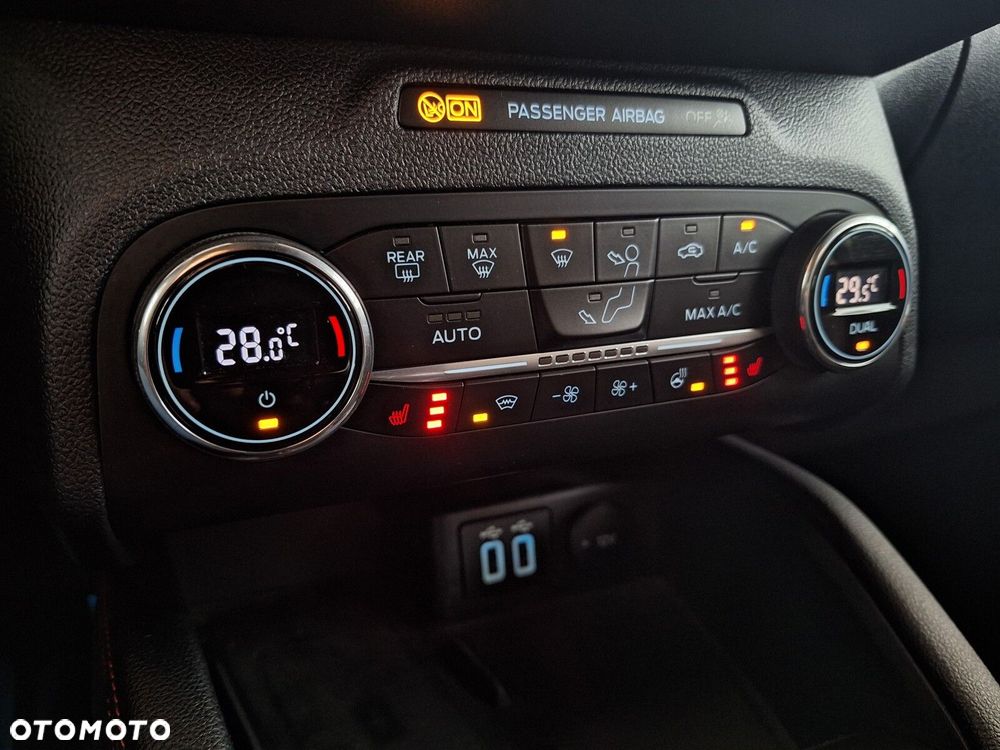 Ford Kuga 1.5 EcoBoost FWD ST-Line X - 26