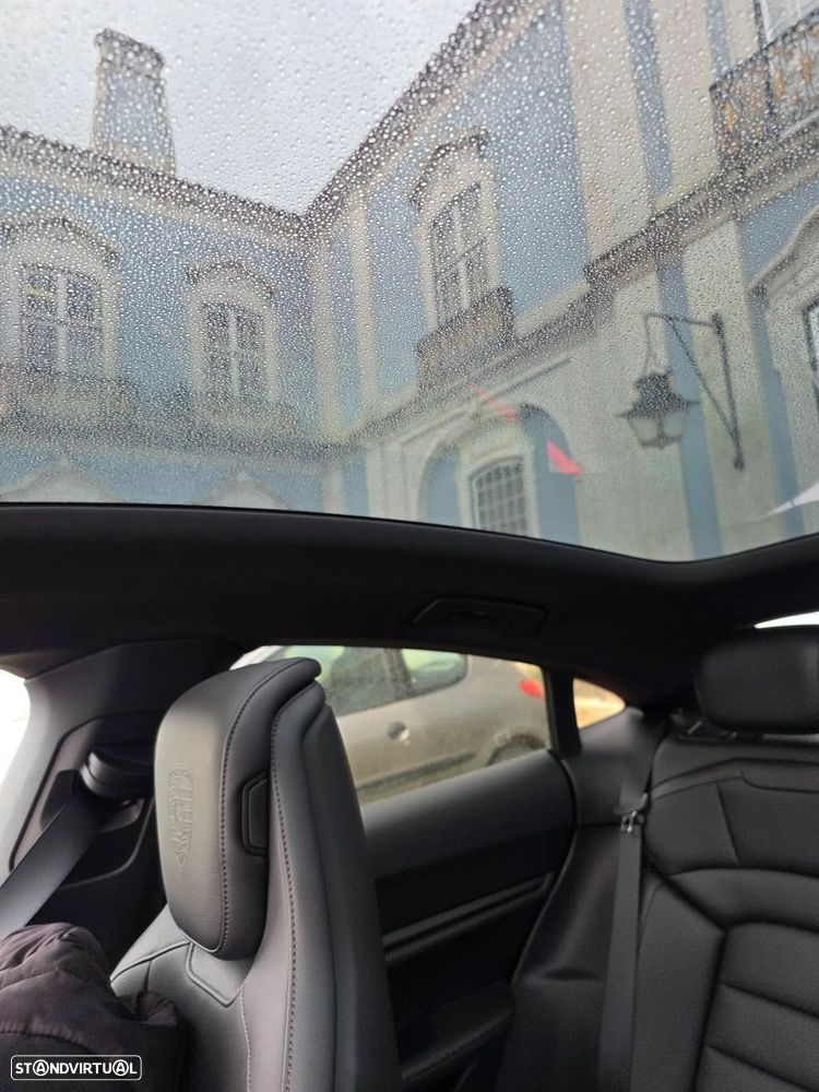 Porsche Taycan Standard - 36