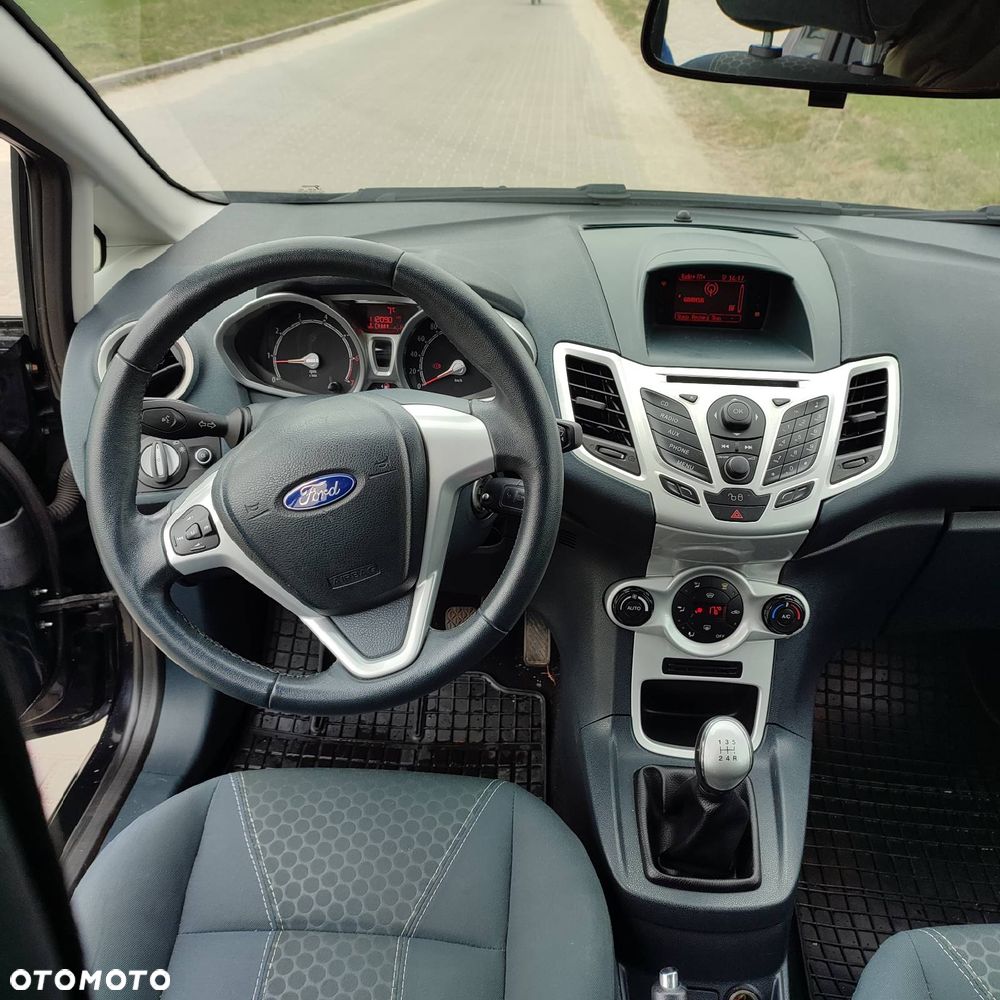 Ford Fiesta 1.25 Titanium X - 9