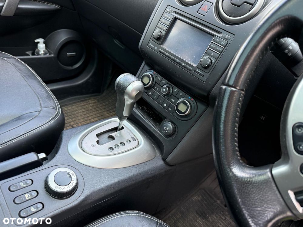 Nissan Qashqai 2.0 dCi 4x4 Tekna Premium - 13