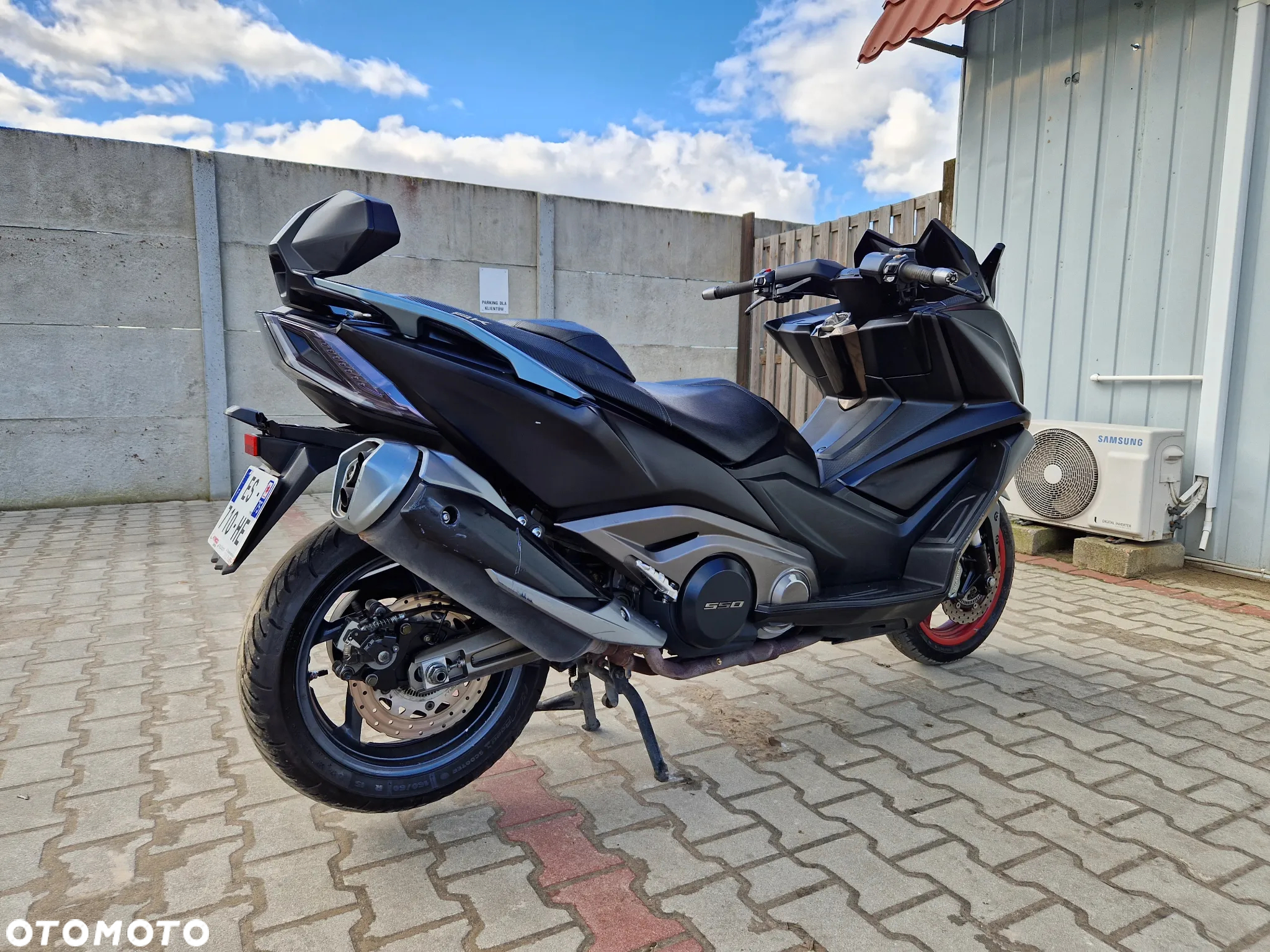 Kymco AK 550 - 12