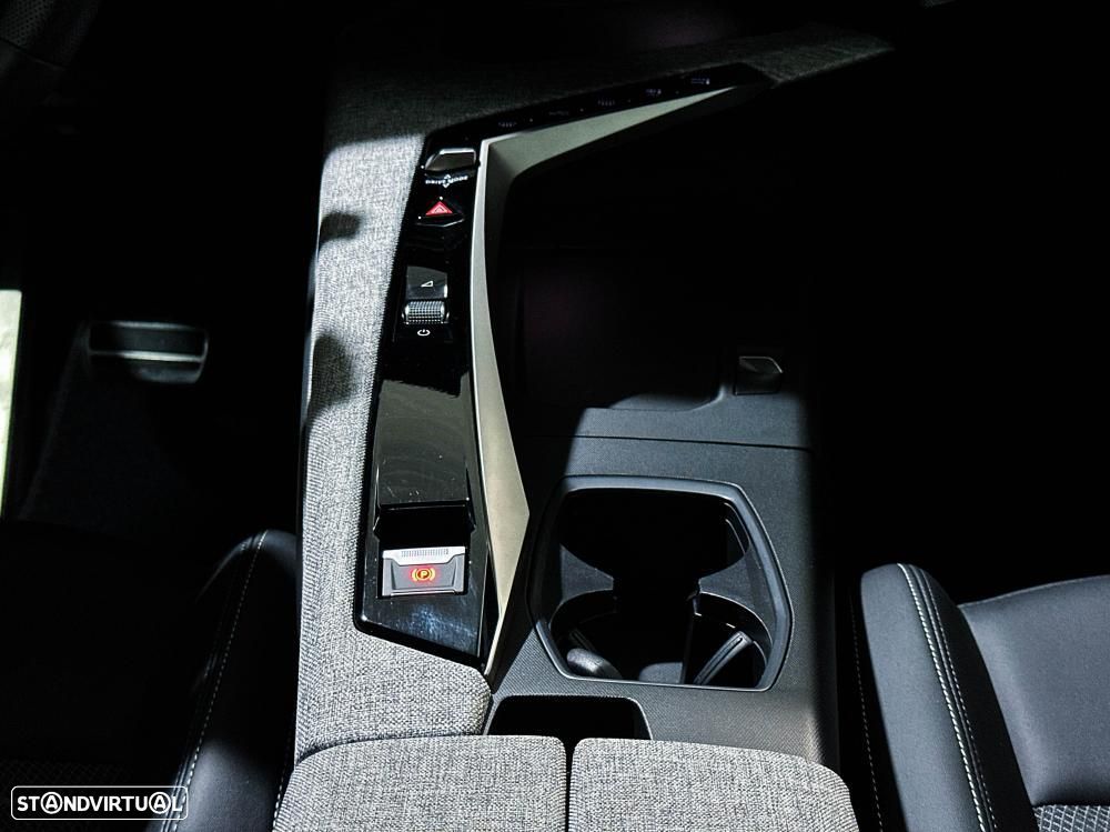 Peugeot E-3008 73 kWh GT - 23
