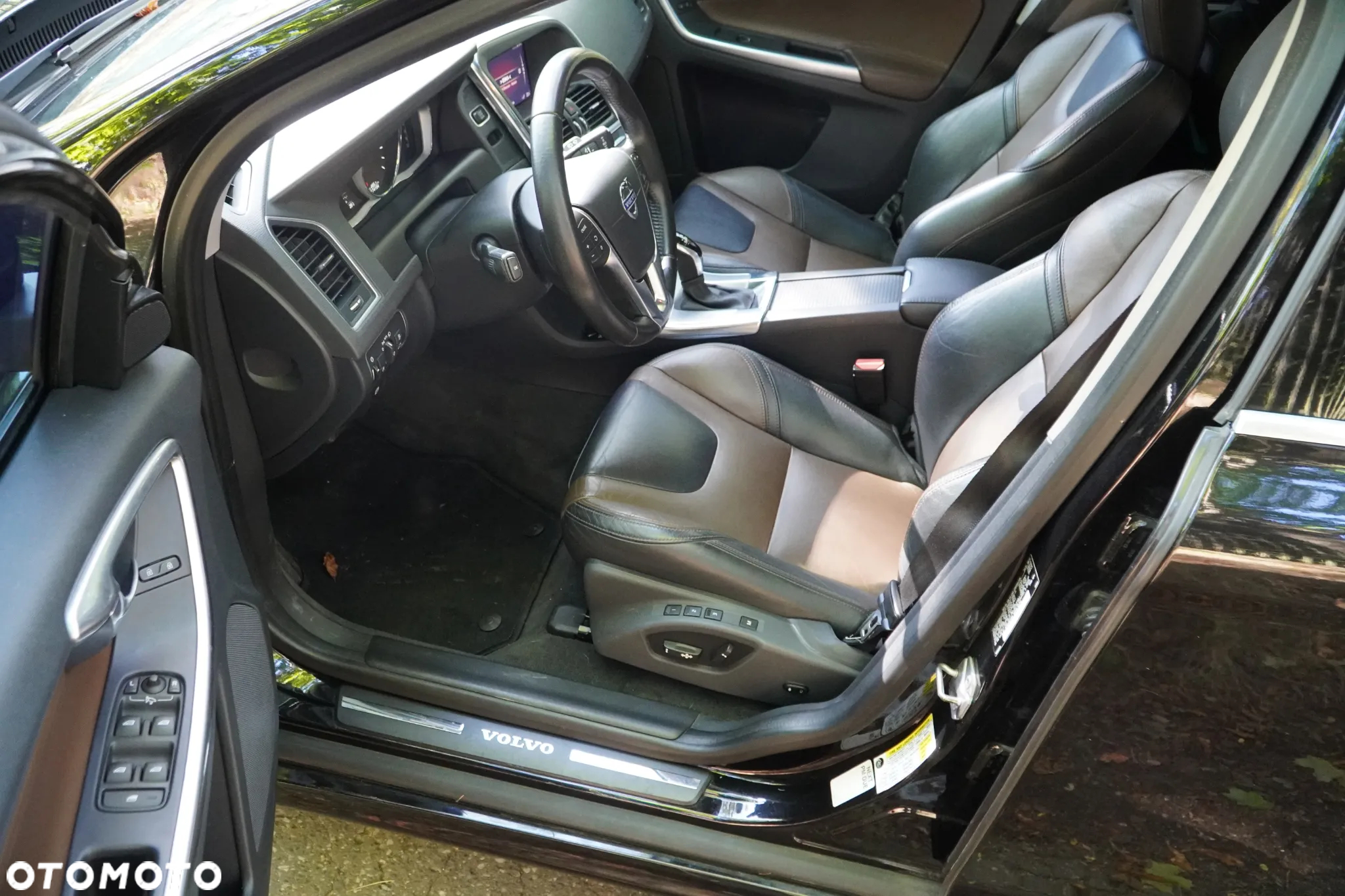 Volvo XC 60 T5 Drive-E Momentum - 15