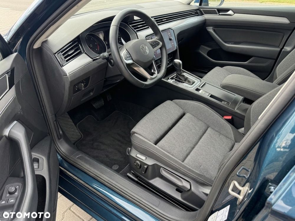 Volkswagen Passat - 6