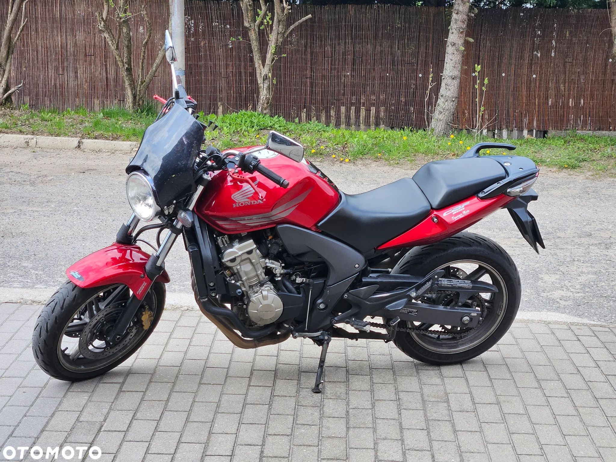 Honda CBF - 1