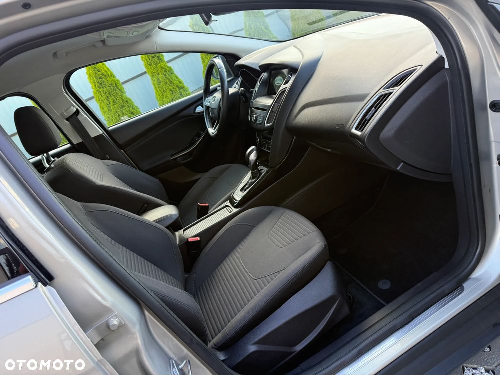 Ford Focus 1.0 EcoBoost Titanium ASS PowerShift - 23
