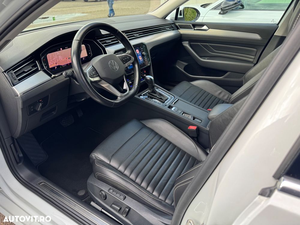 Volkswagen Passat Variant 2.0 TDI SCR DSG Elegance - 24