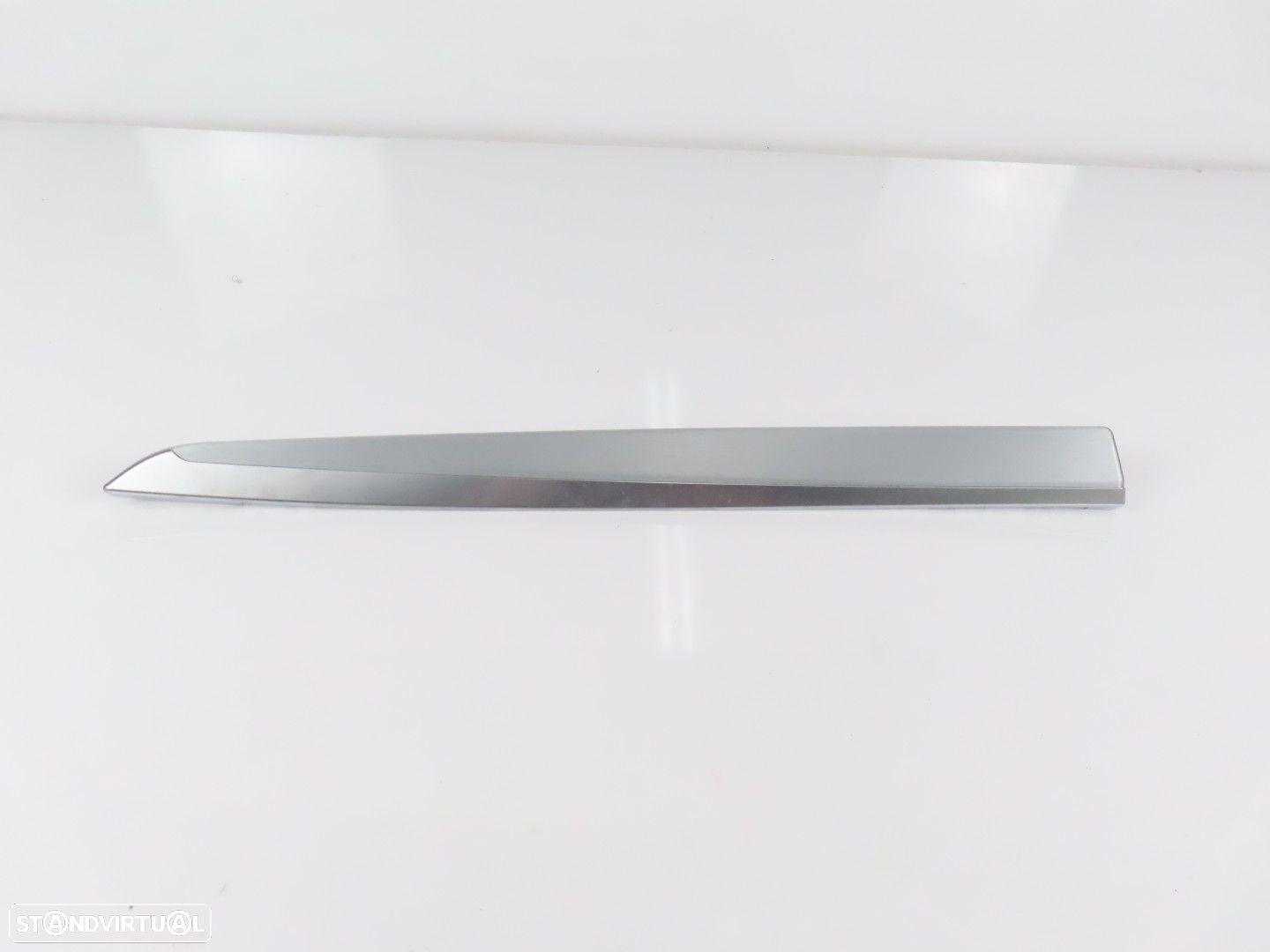 Friso da porta em Alumínio Escovado Esquerdo/Trás Seminovo/ Original BMW 5 (F10)... - 1