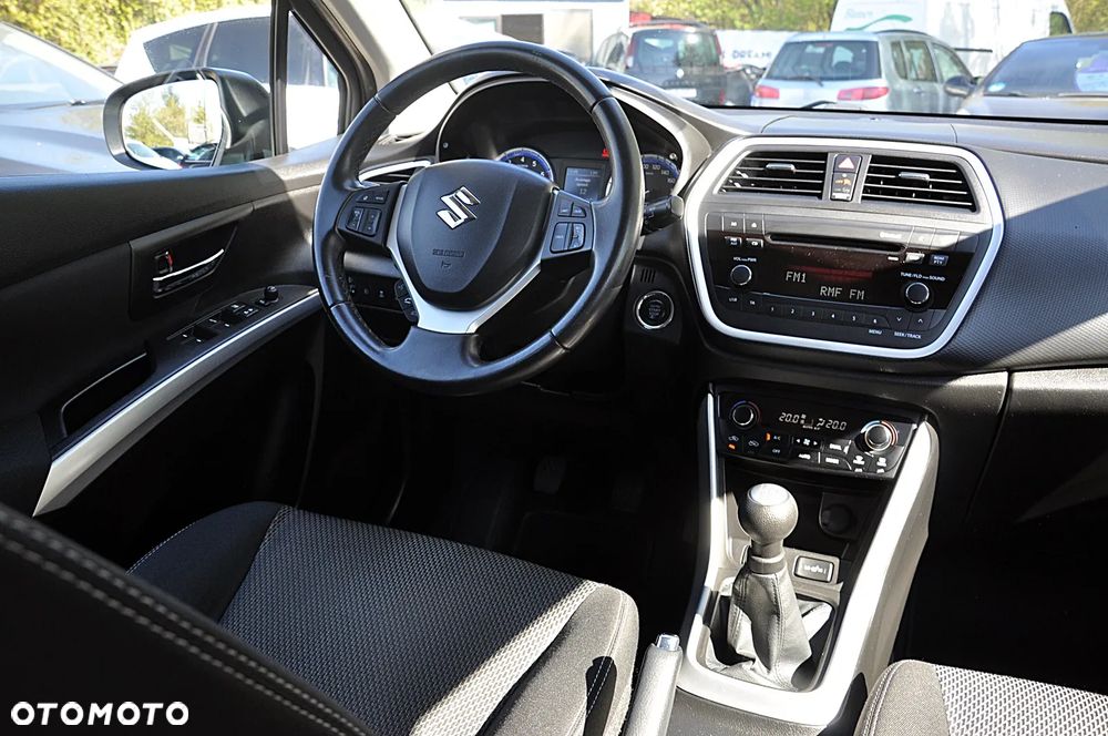 Suzuki SX4 S-Cross 1.6 Premium Plus - 17