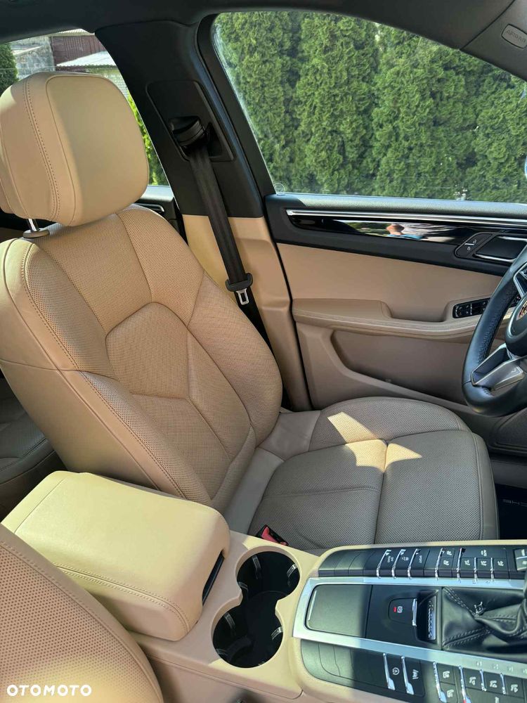 Porsche Macan PDK - 12