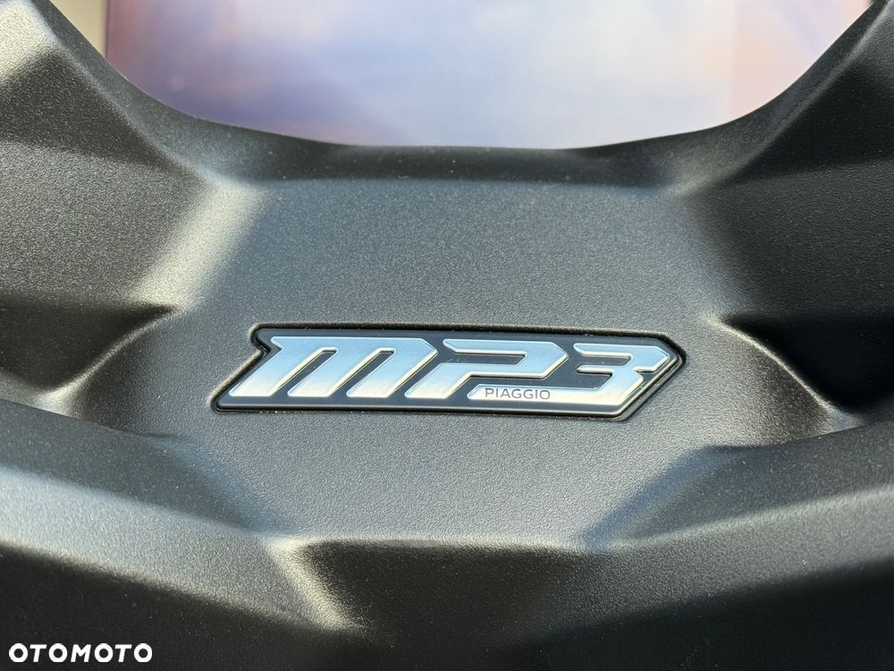 Piaggio MP-3 - 19