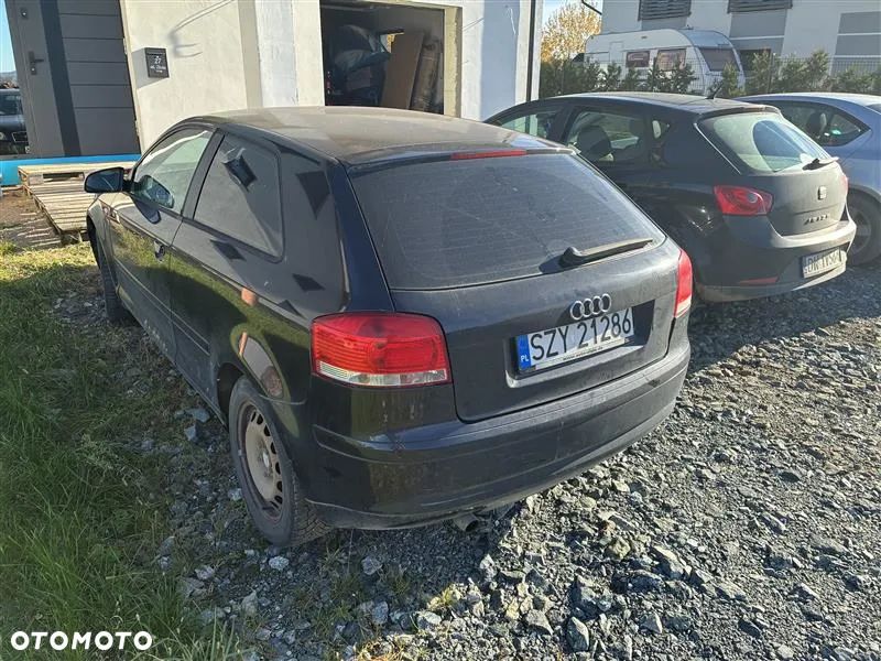 Audi A3 3-drzwiowe 1.6 Ambiente - 5