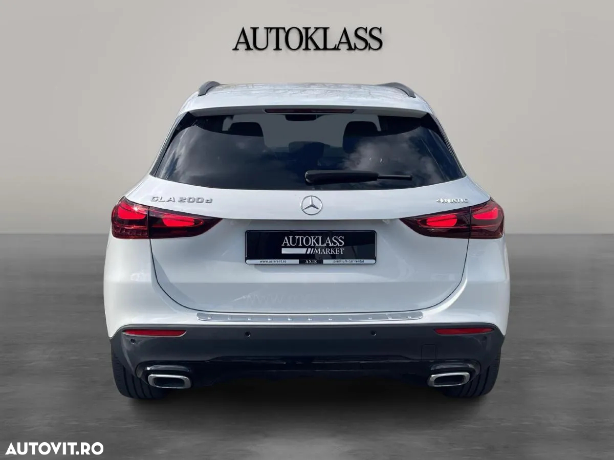 Mercedes-Benz GLA 200 d 4MATIC Aut. - 4