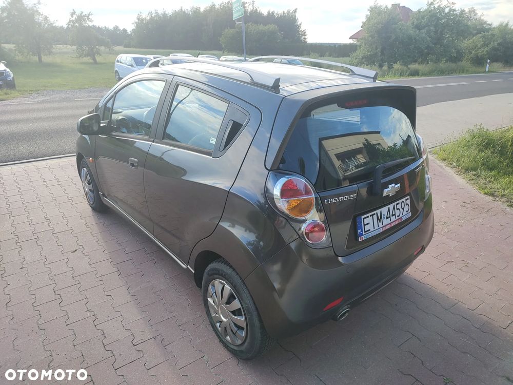 Chevrolet Spark - 11