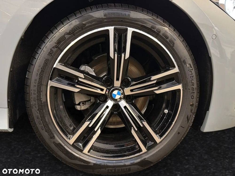 BMW Seria 3 318i M Sport - 8