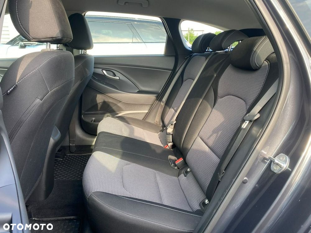Hyundai i30 1.5 DPI Modern - 27