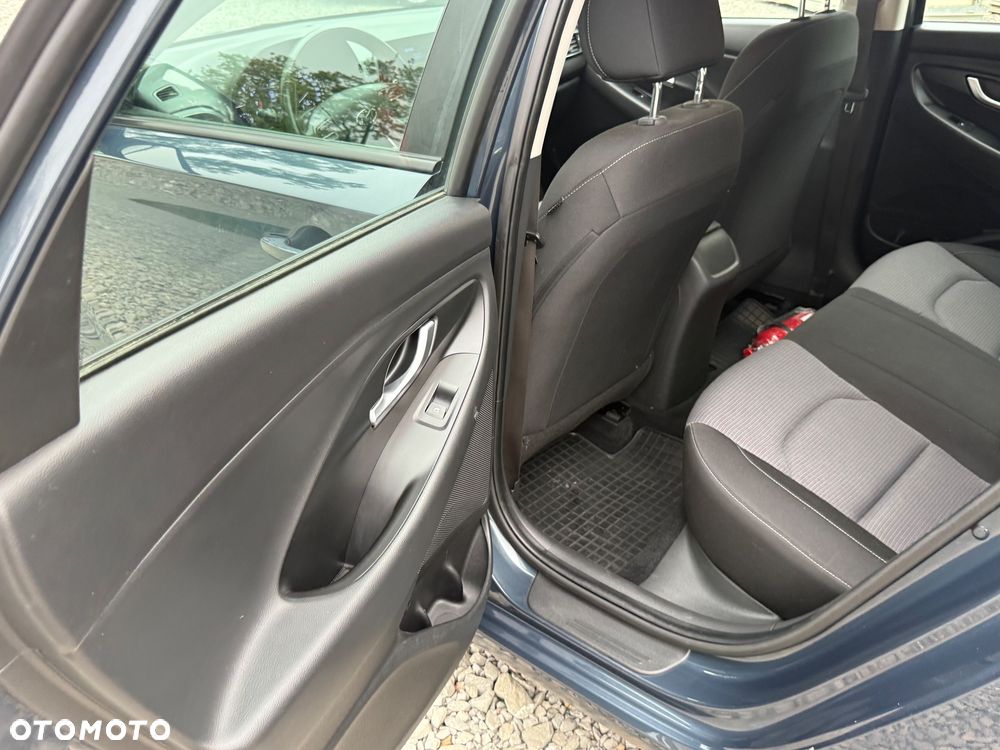 Hyundai i30 1.5 DPI Modern - 13