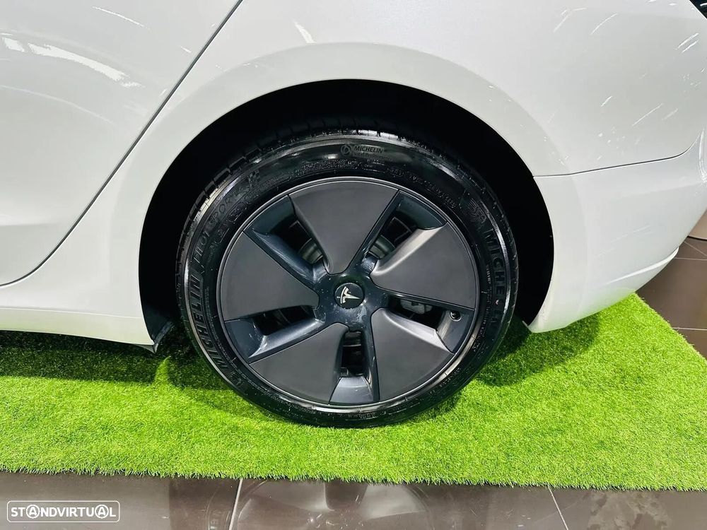 Tesla Model 3 Standard RWD - 18