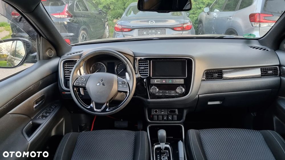 Mitsubishi Outlander 2.0 2WD CVT Edition 100 - 14