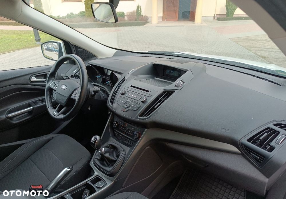 Ford Kuga - 15