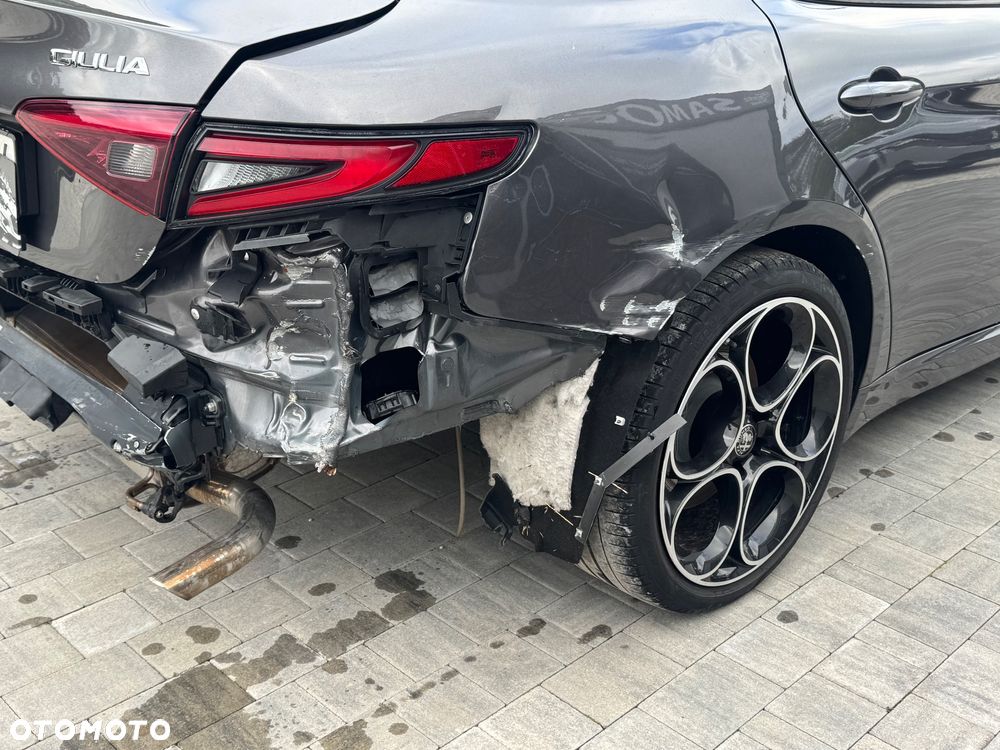 Alfa Romeo Giulia 2.0 Turbo Veloce Q4 - 10
