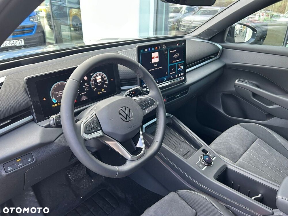 Volkswagen T-Roc - 4